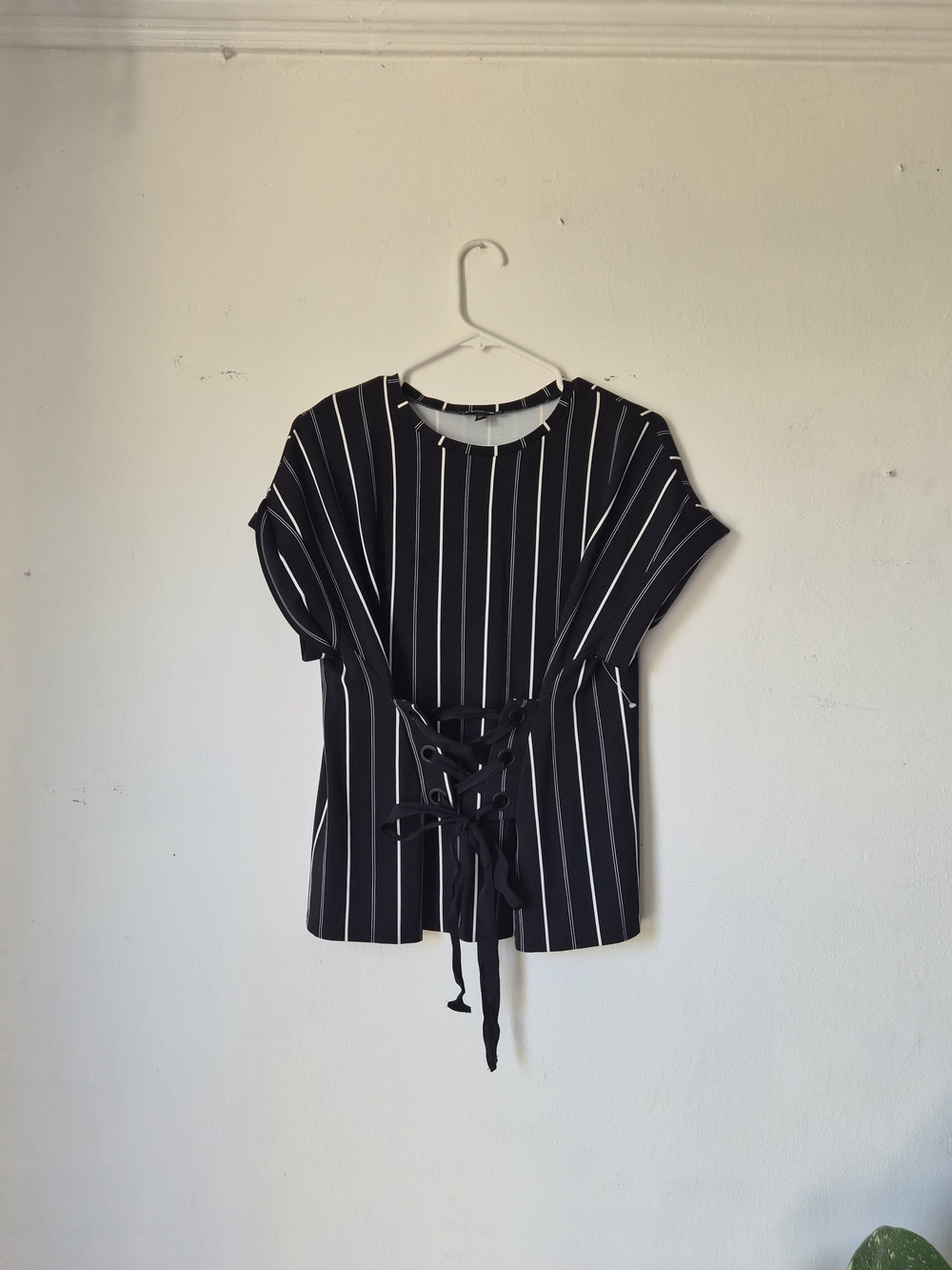 Women's Express Black Vertical-Stripe Lace-Up Top Size Xsmall
